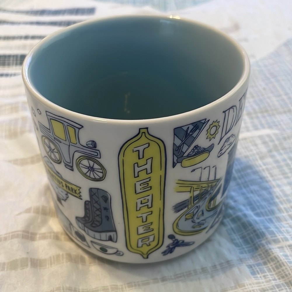 STARBUCKS - Picture 5 of 6